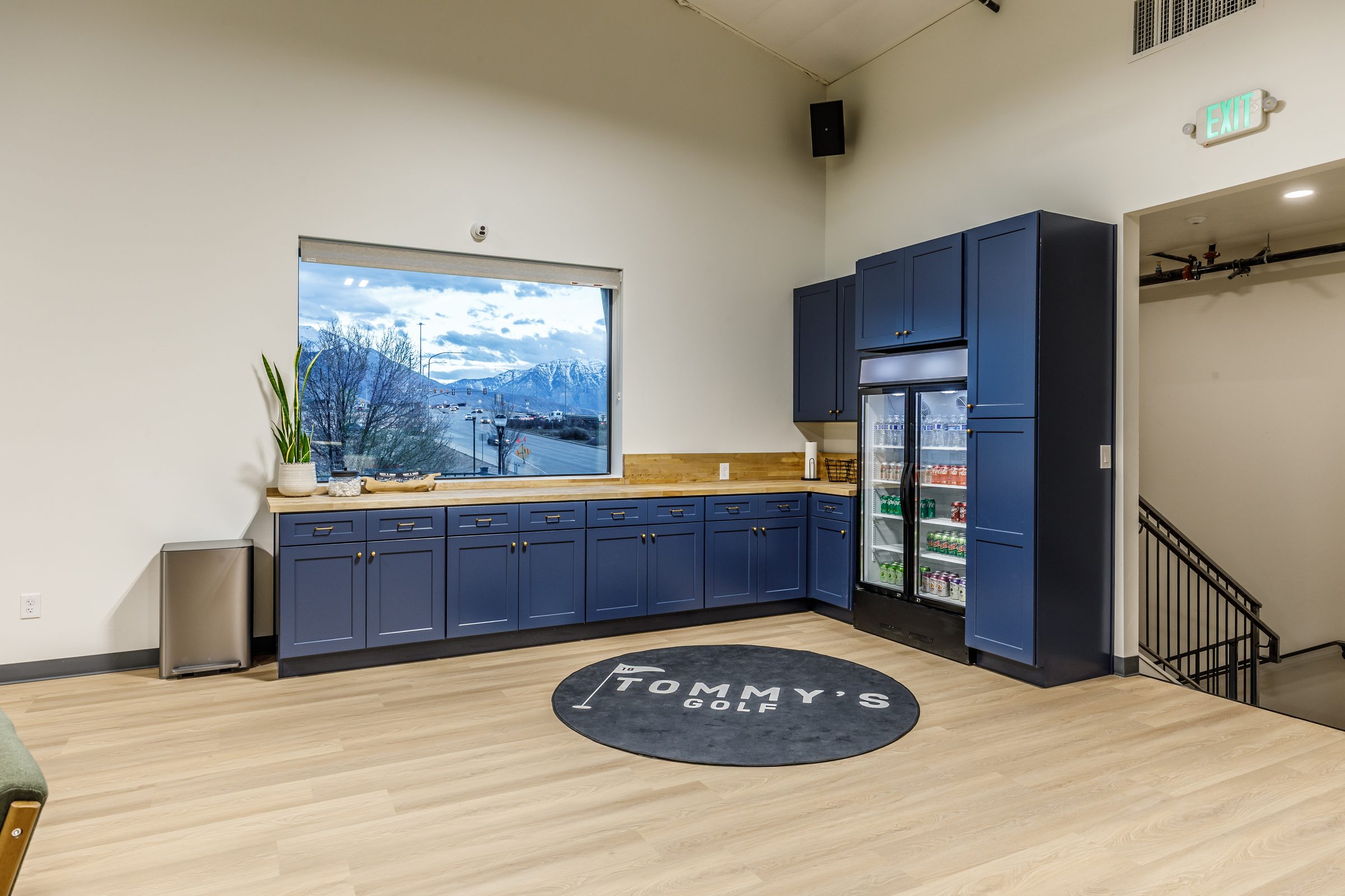 Drinks and snacks area with a mountain view